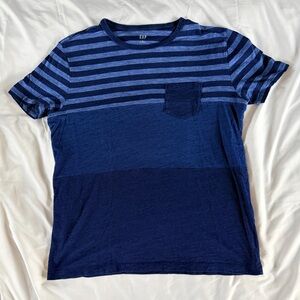 GAP Nautical Contrast Indigo & Navy Striped Pocket T-Shirt Men’s Medium